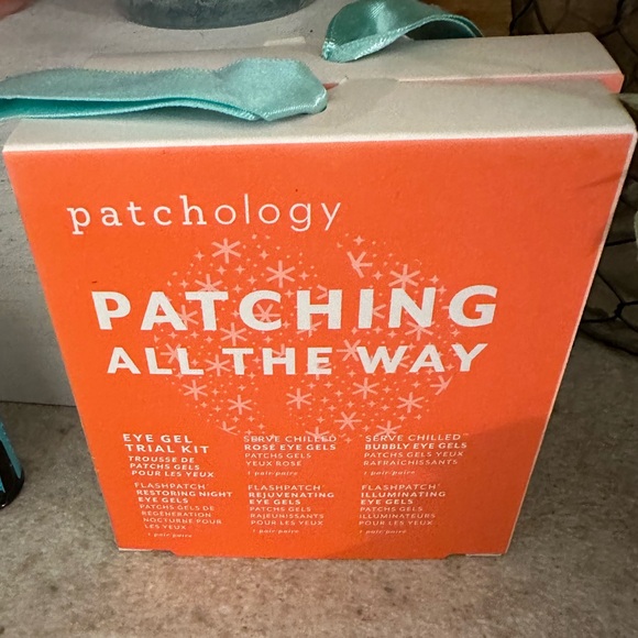 Lot of 2 Patchology Patching All The Way Eye Gel Trial Kits - Picture 4 of 4